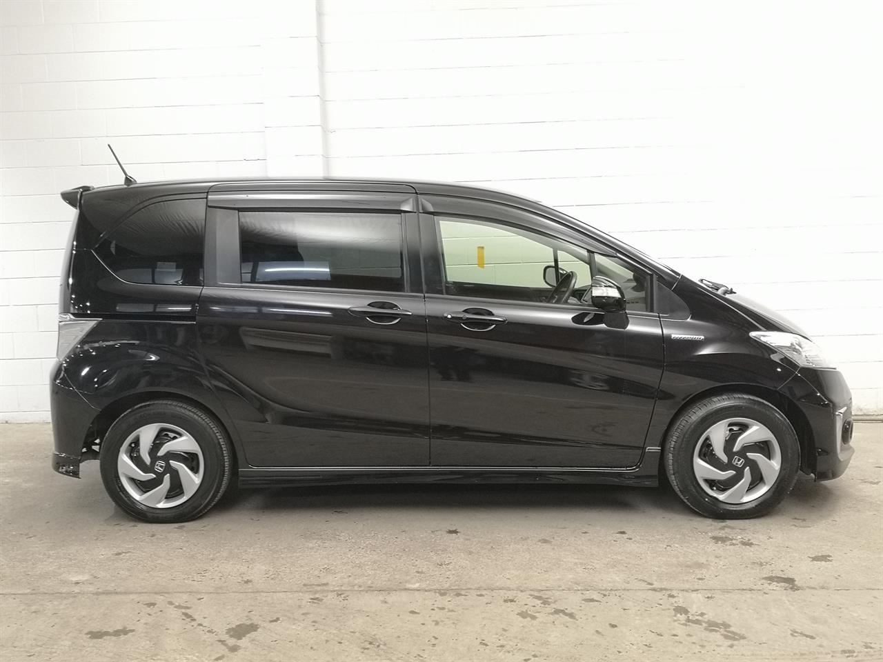 Vehicle image 3