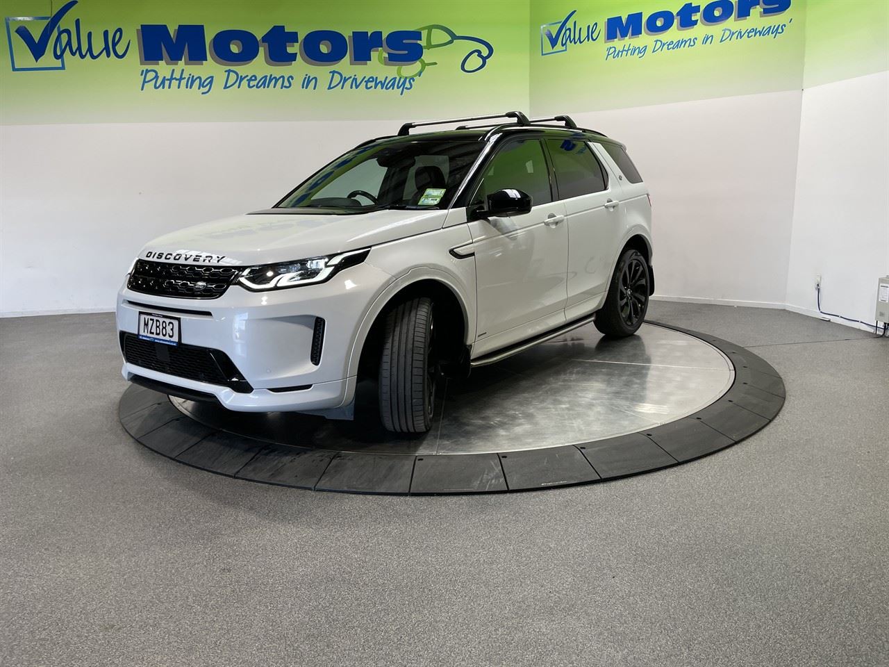 Vehicle image 3