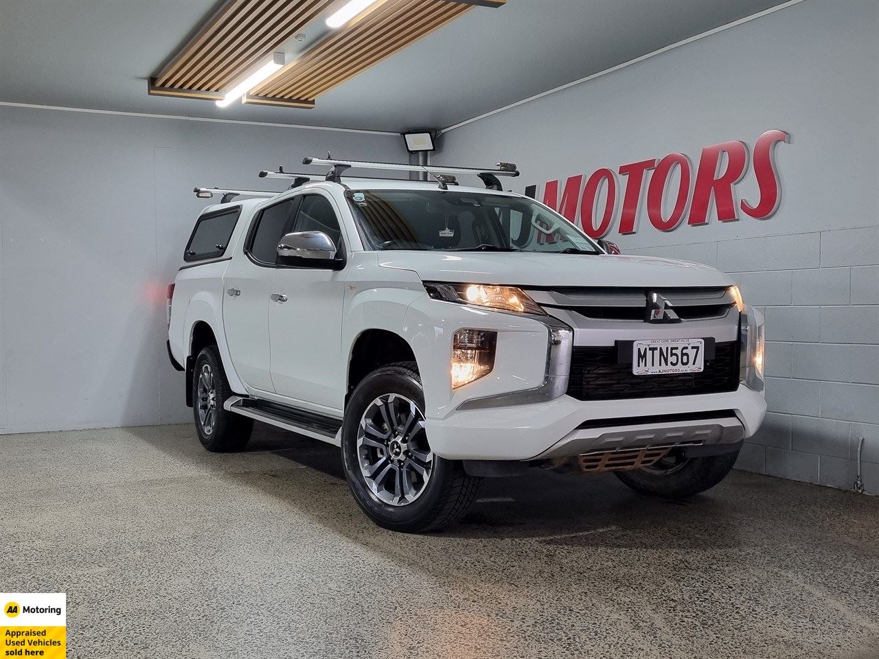 Vehicle image 1