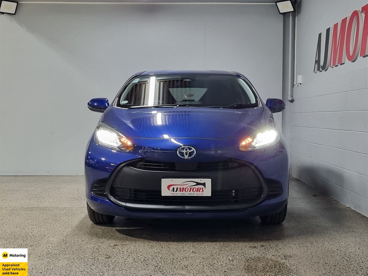 Vehicle image 2