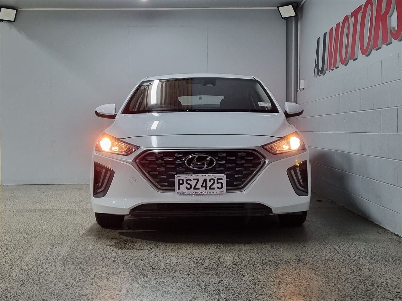 Vehicle image 2