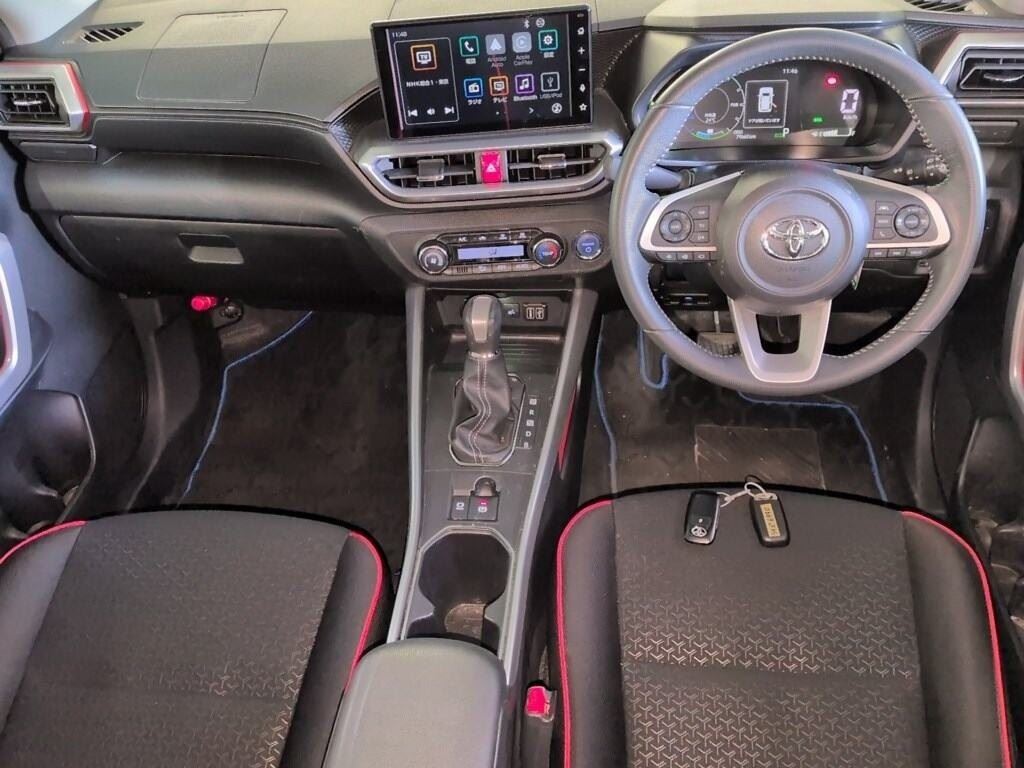 Vehicle image 4
