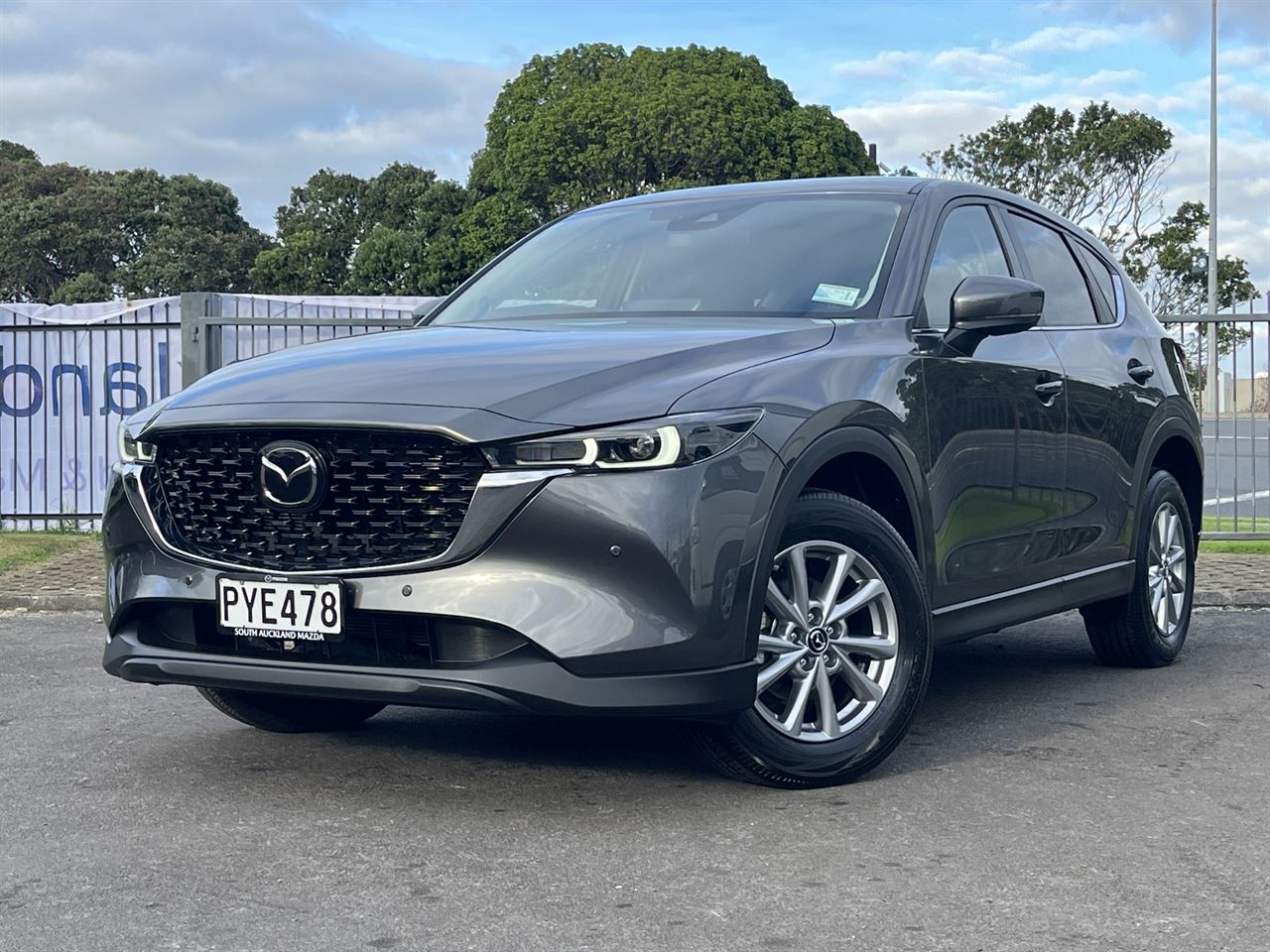 Vehicle image 1