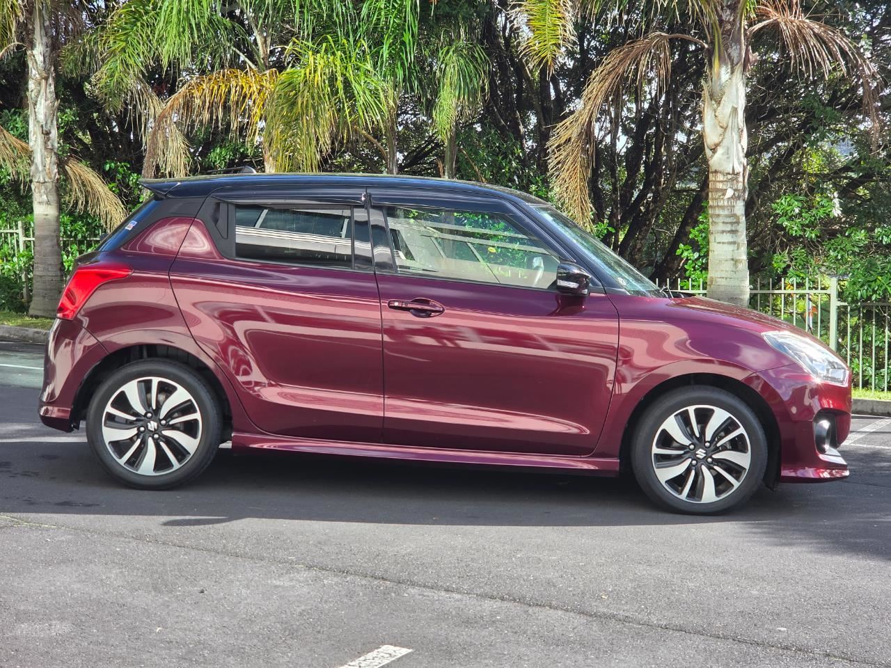 Vehicle image 4