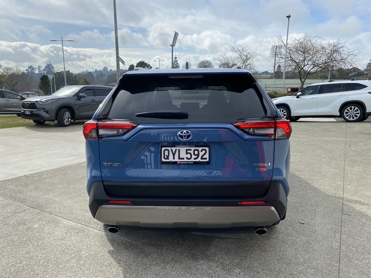 Vehicle image 5