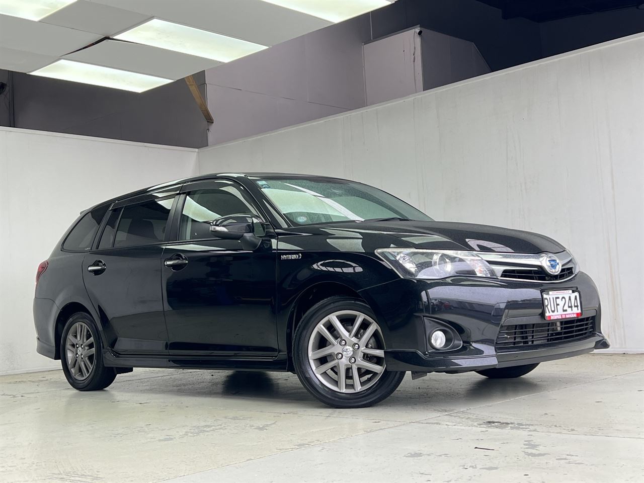 Vehicle image 4