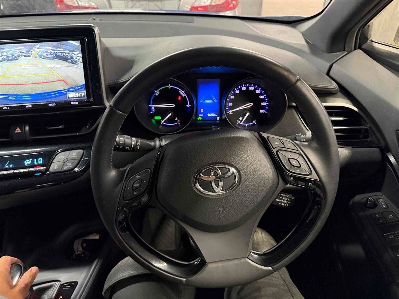 Vehicle image 3