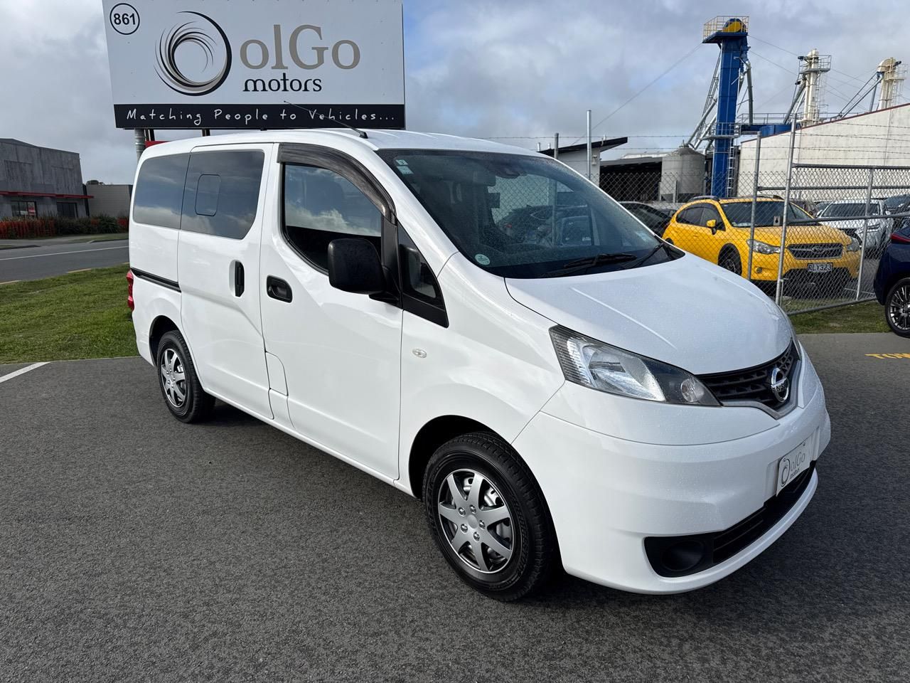 Vehicle image 2