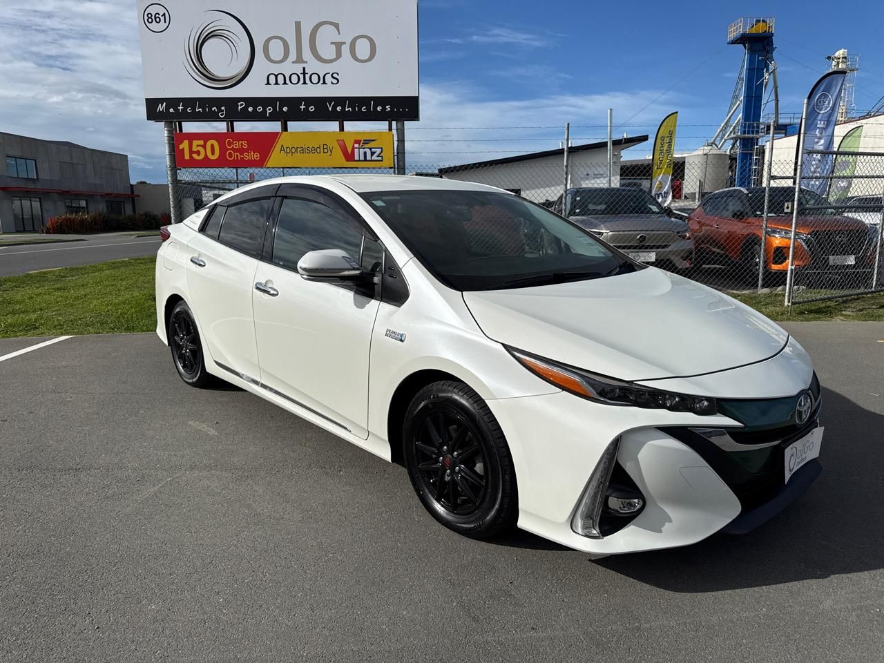 Vehicle image 2