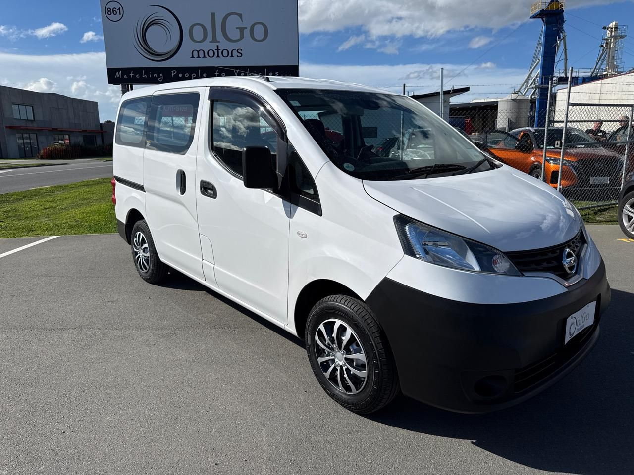 Vehicle image 2