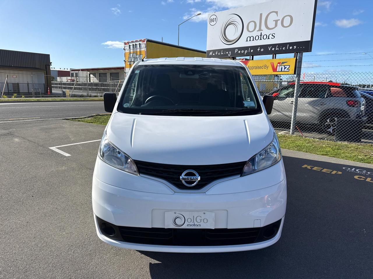 Vehicle image 3
