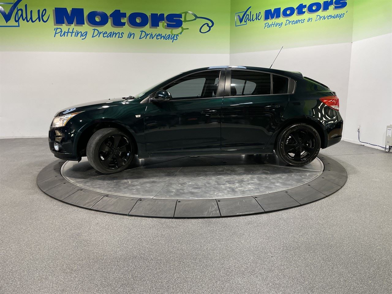 Vehicle image 4