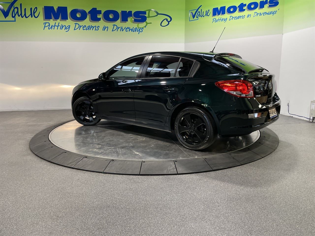 Vehicle image 5
