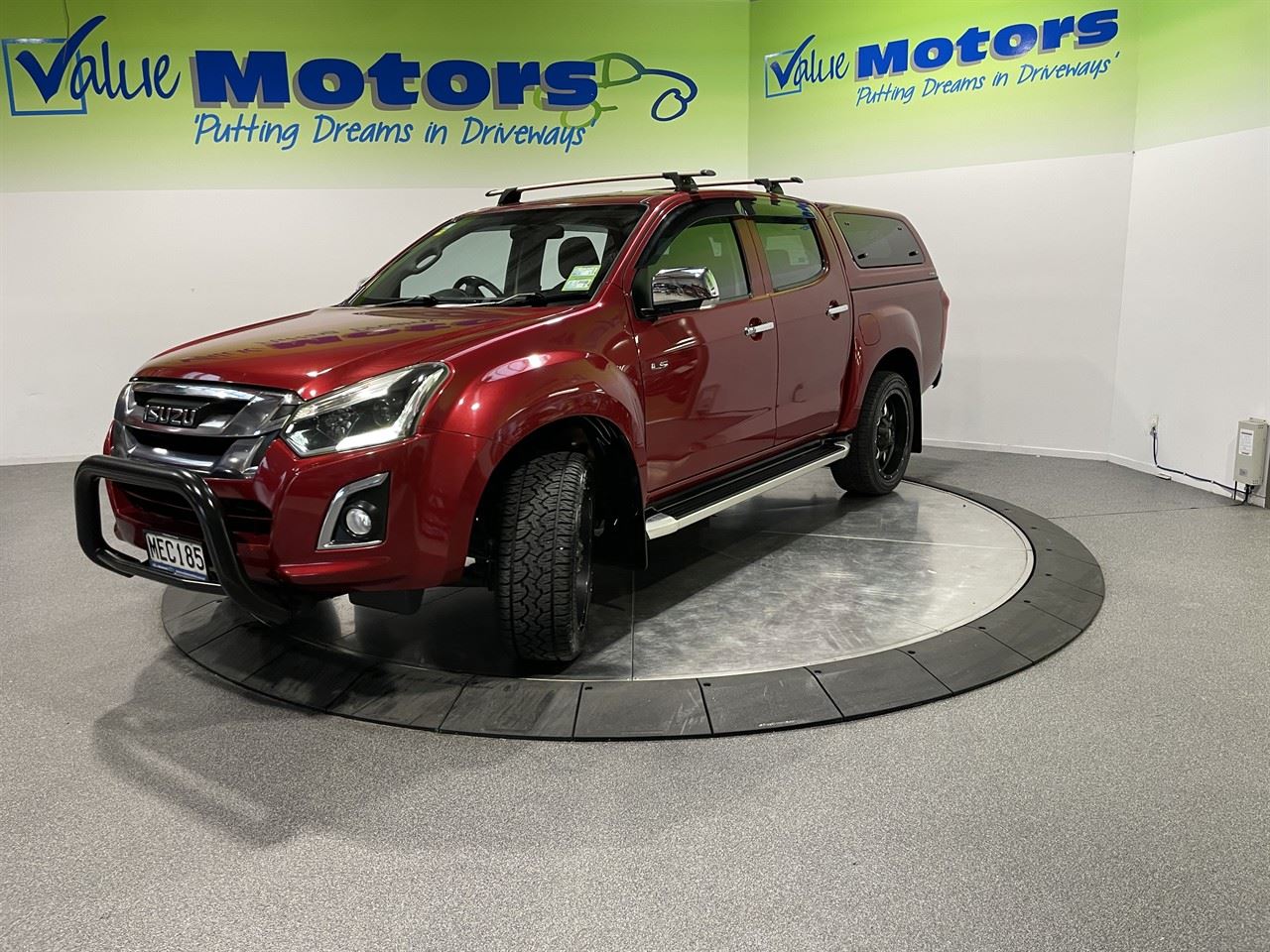 Vehicle image 3