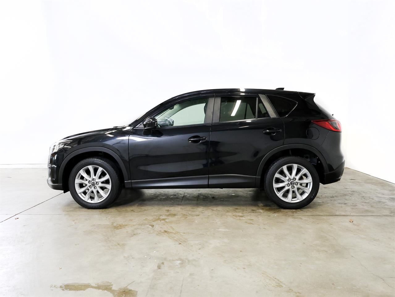 Vehicle image 5