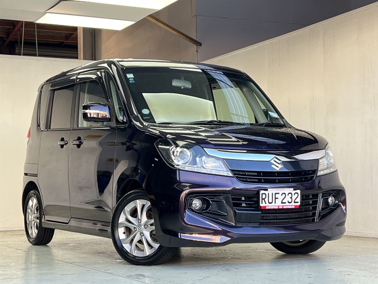 Vehicle image 3