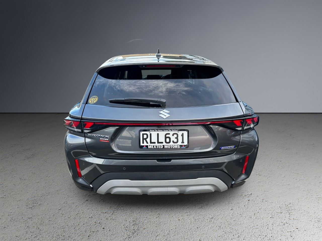 Vehicle image 5