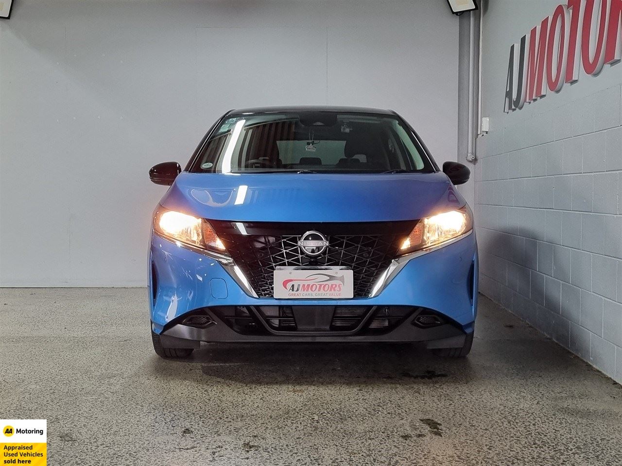 Vehicle image 2