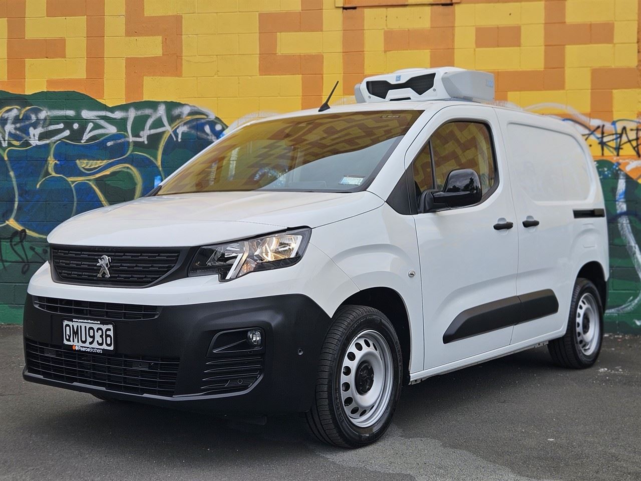 Vehicle image 5