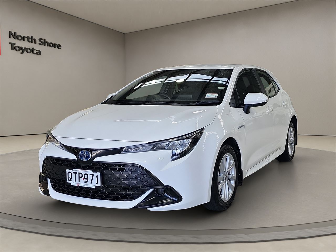 Vehicle image 3