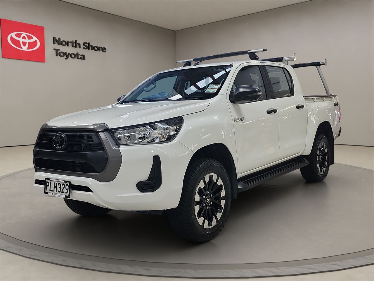 Vehicle image 3
