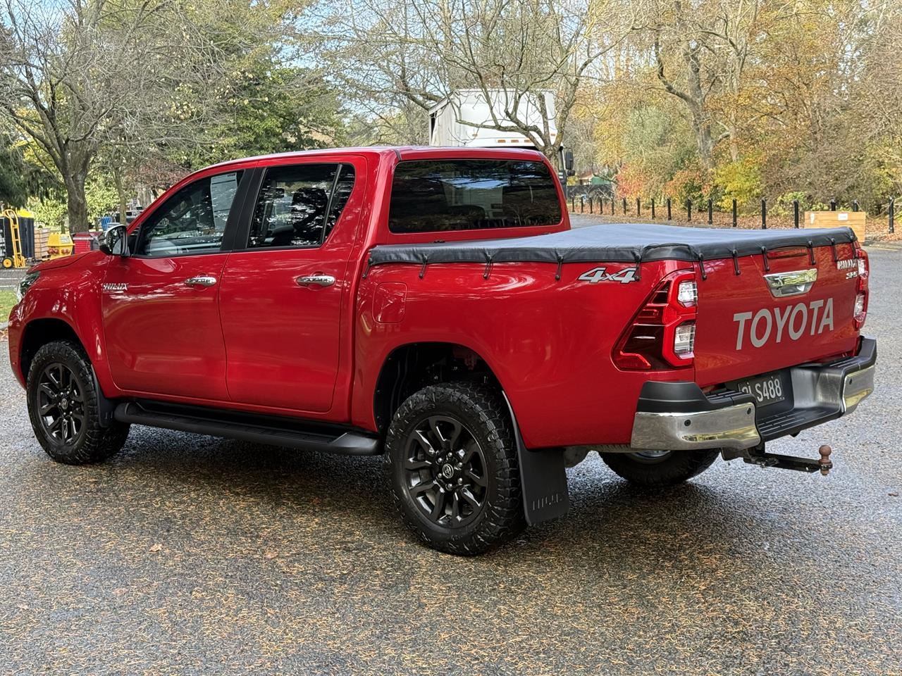 Vehicle image 4