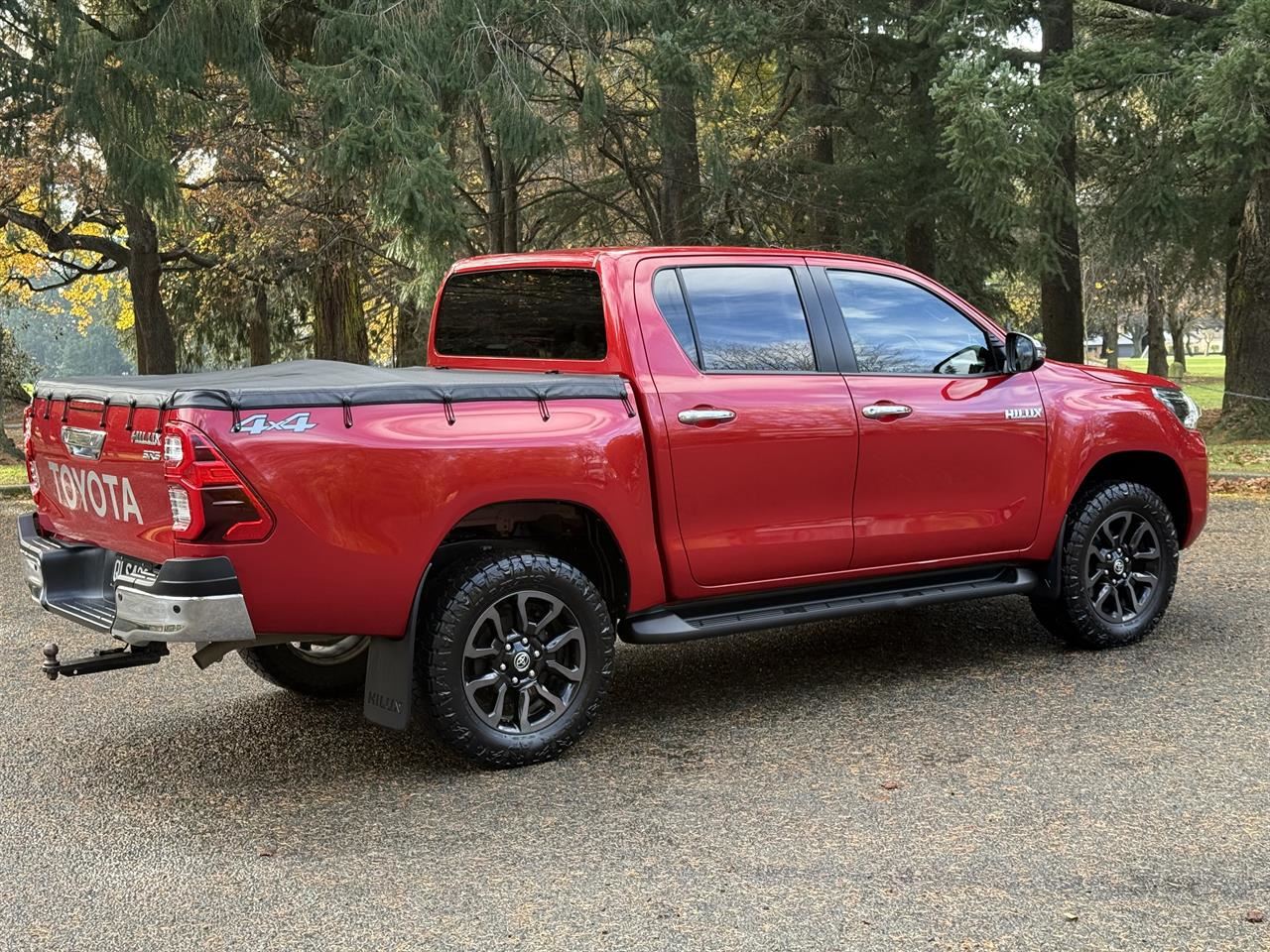 Vehicle image 5