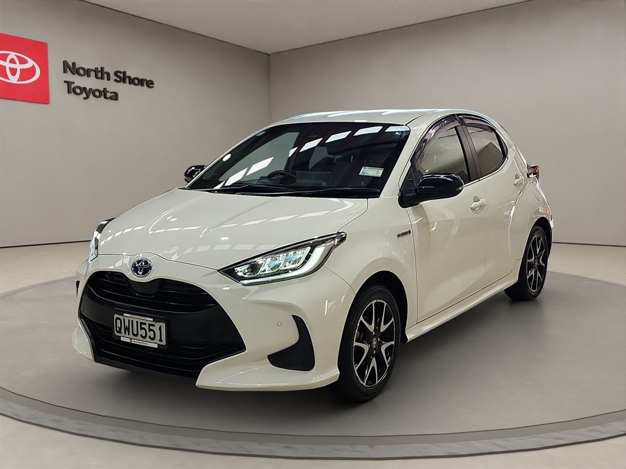 Vehicle image 3