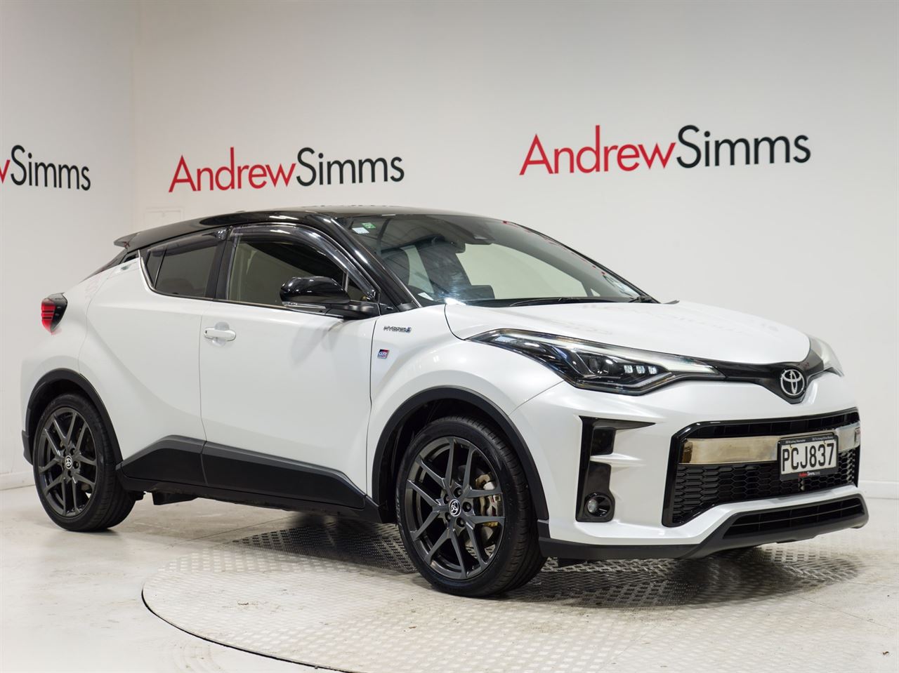 Vehicle image 1