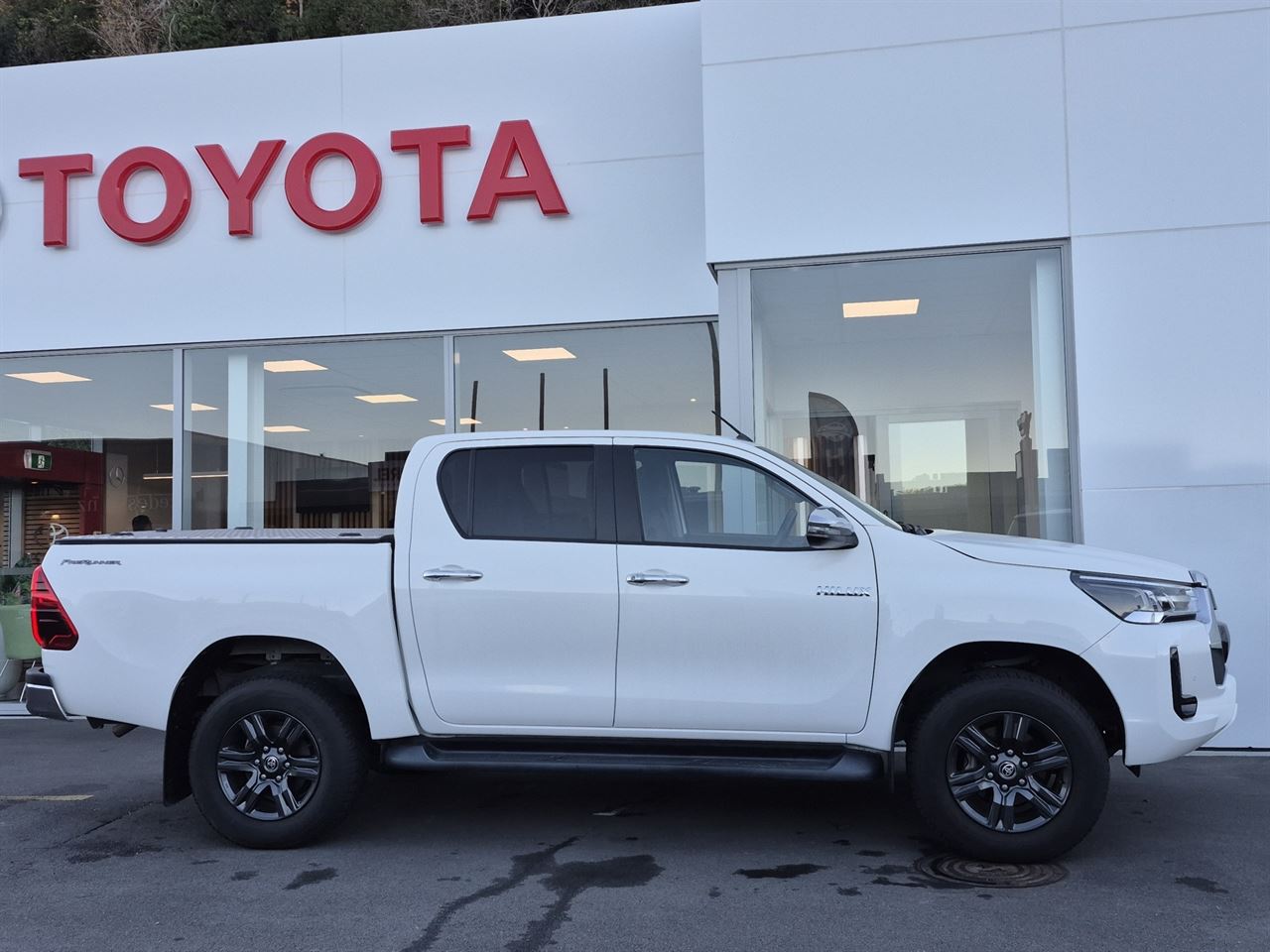 Vehicle image 2