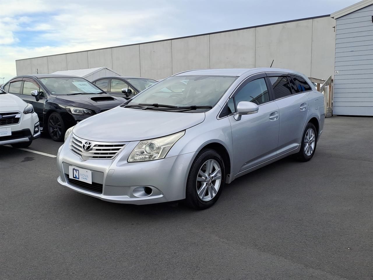 Vehicle image 3