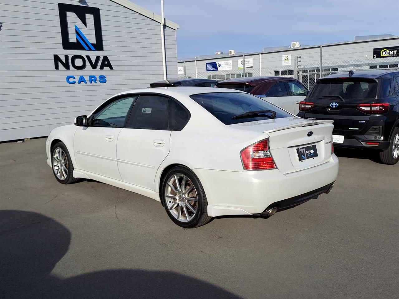Vehicle image 5