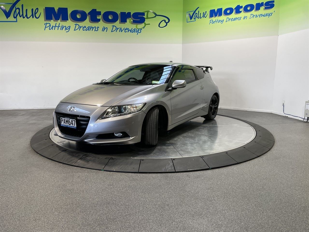 Vehicle image 3