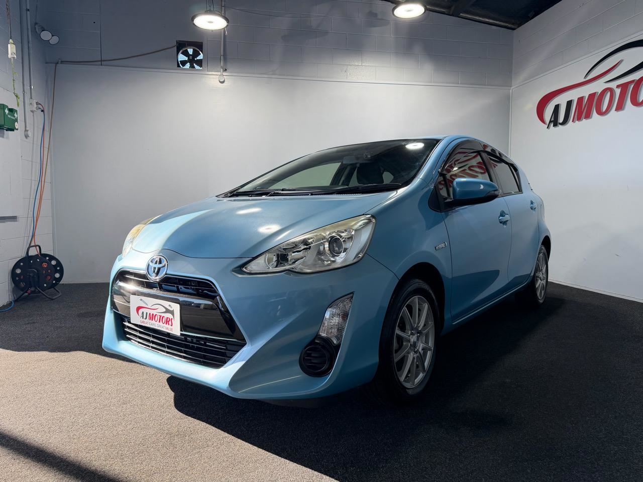 Vehicle image 3