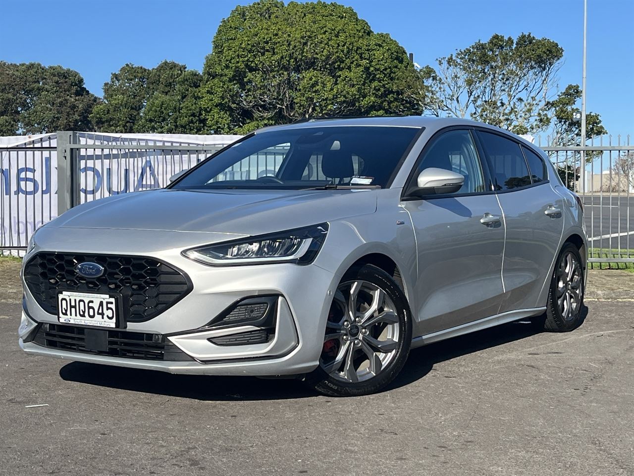 Vehicle image 1