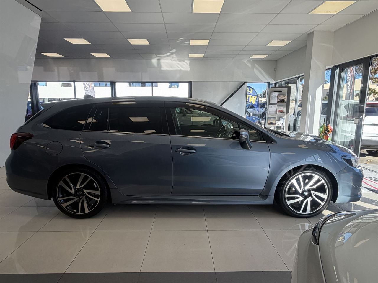 Vehicle image 3