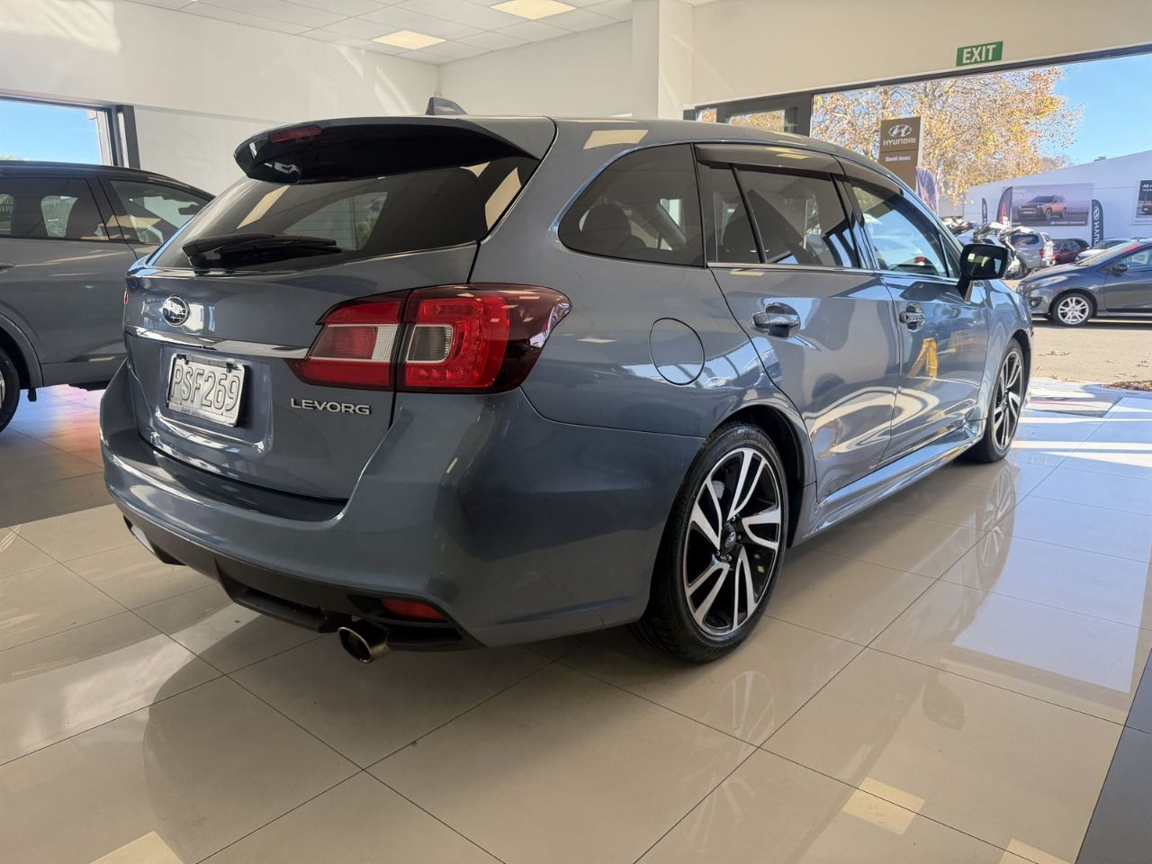 Vehicle image 4