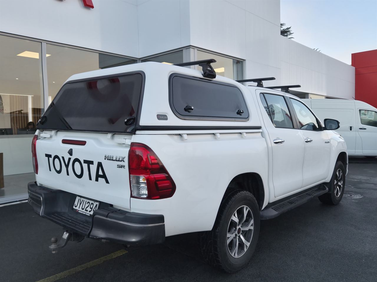Vehicle image 3