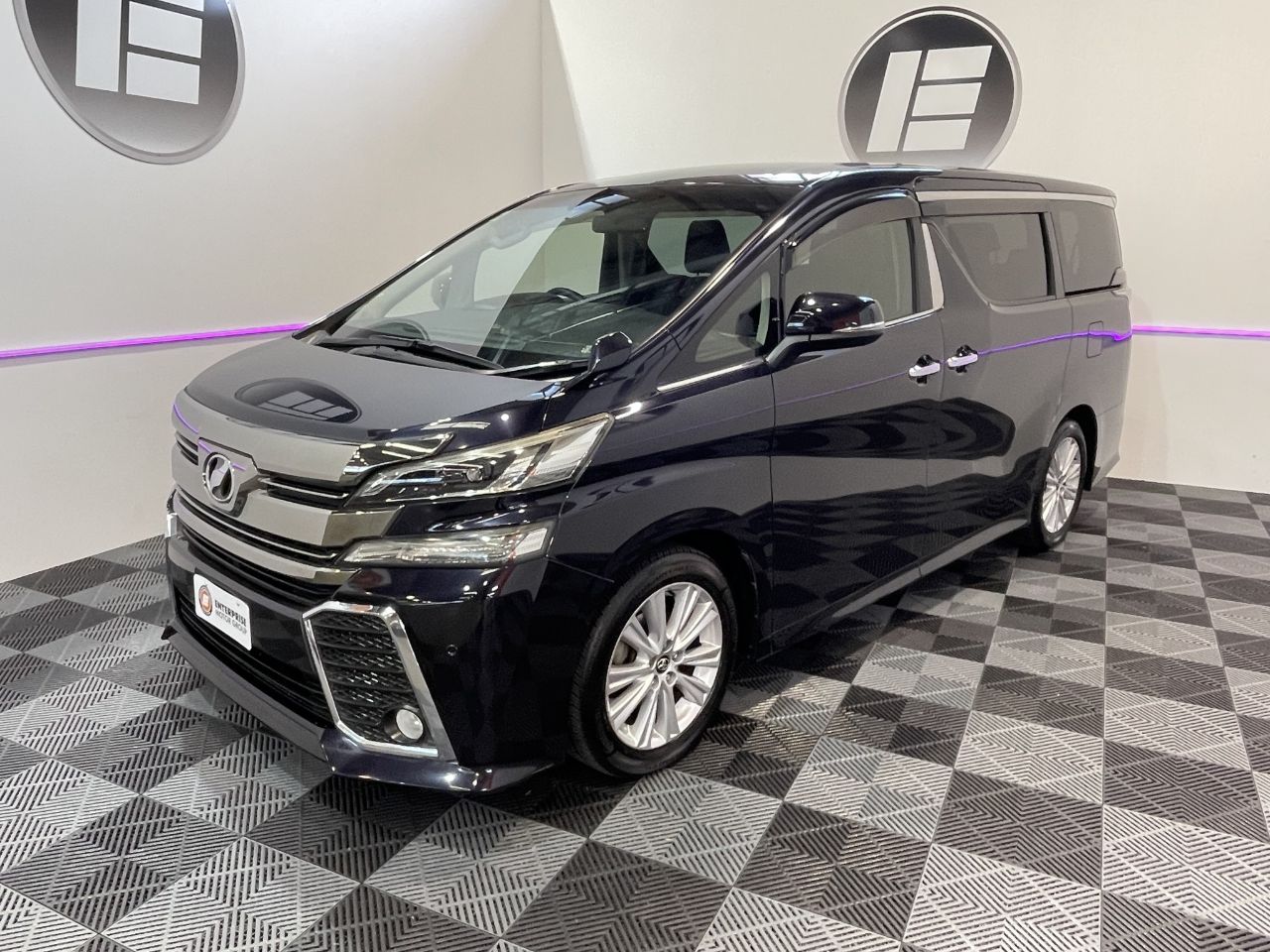 Vehicle image 3