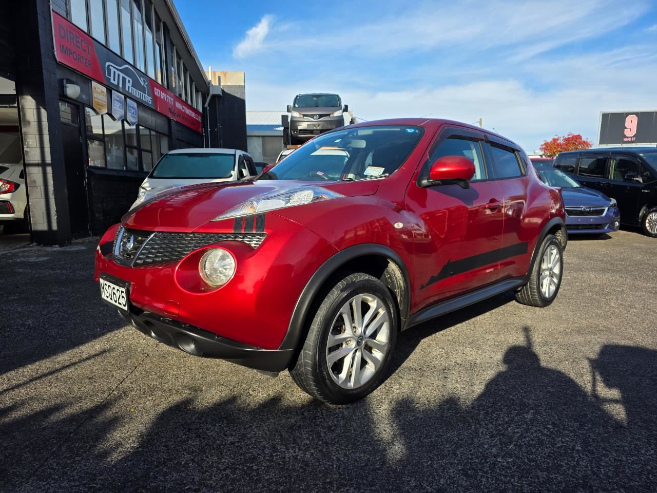 Vehicle image 4