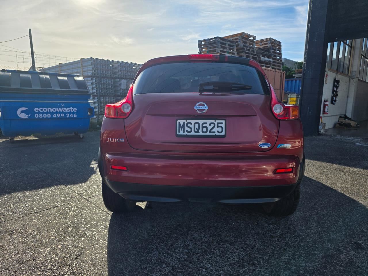 Vehicle image 5