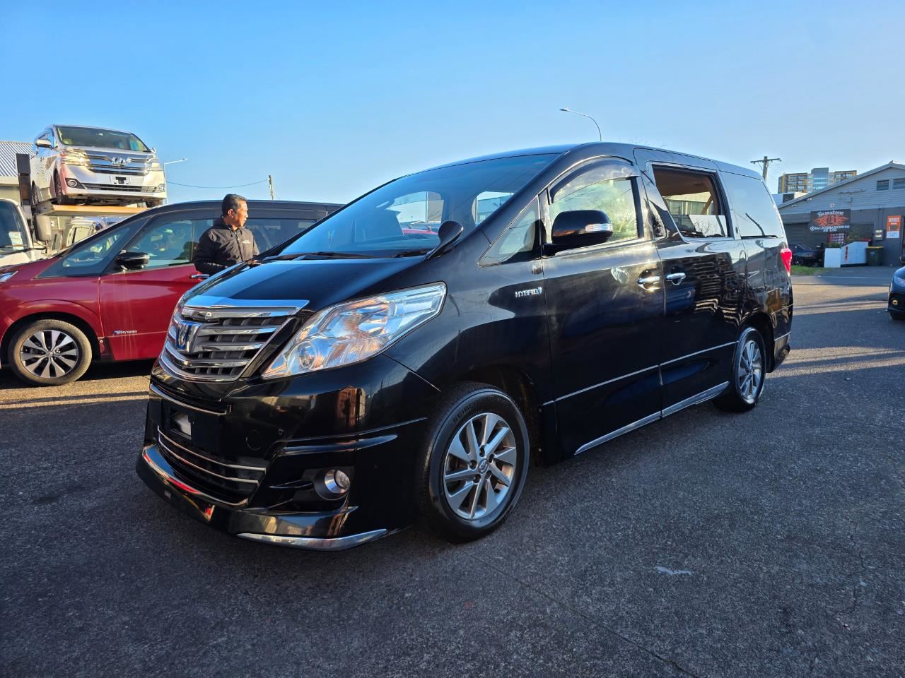 Vehicle image 4