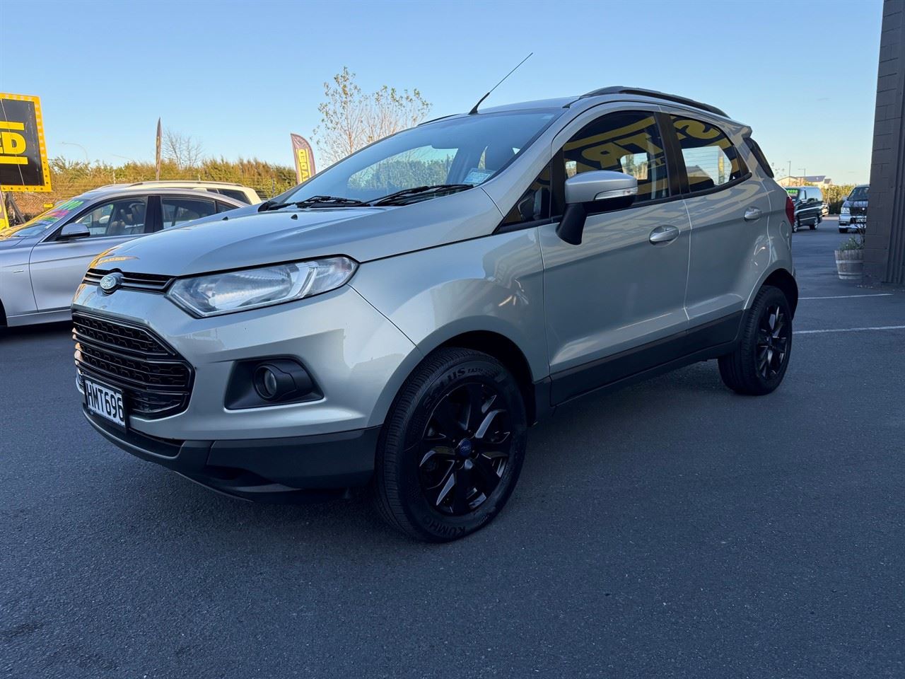 Vehicle image 3