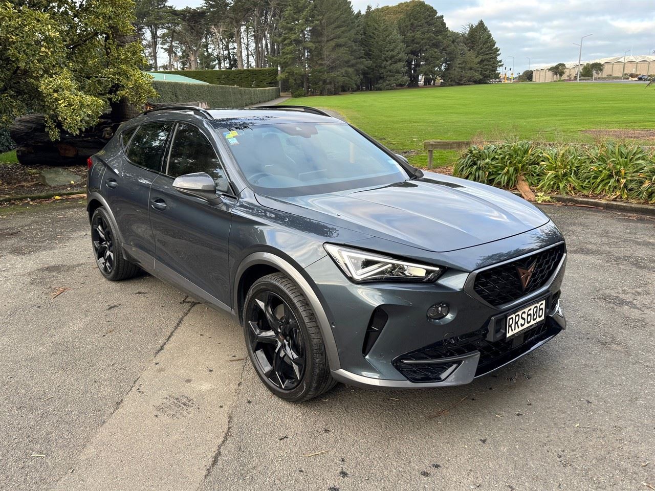 Vehicle image 3