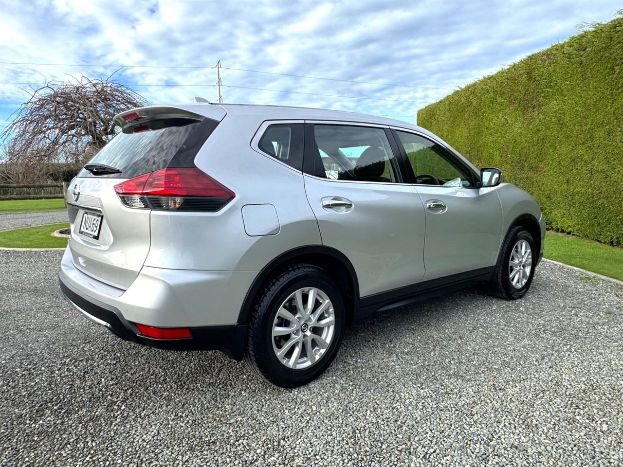 Vehicle image 2