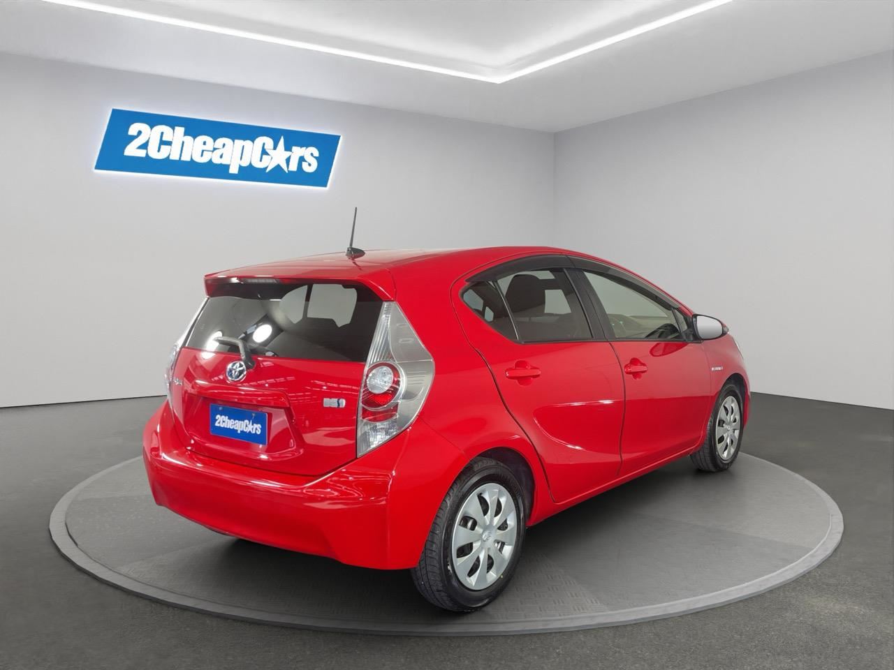Vehicle image 5