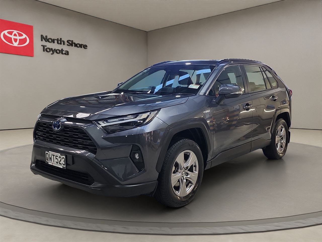 Vehicle image 3