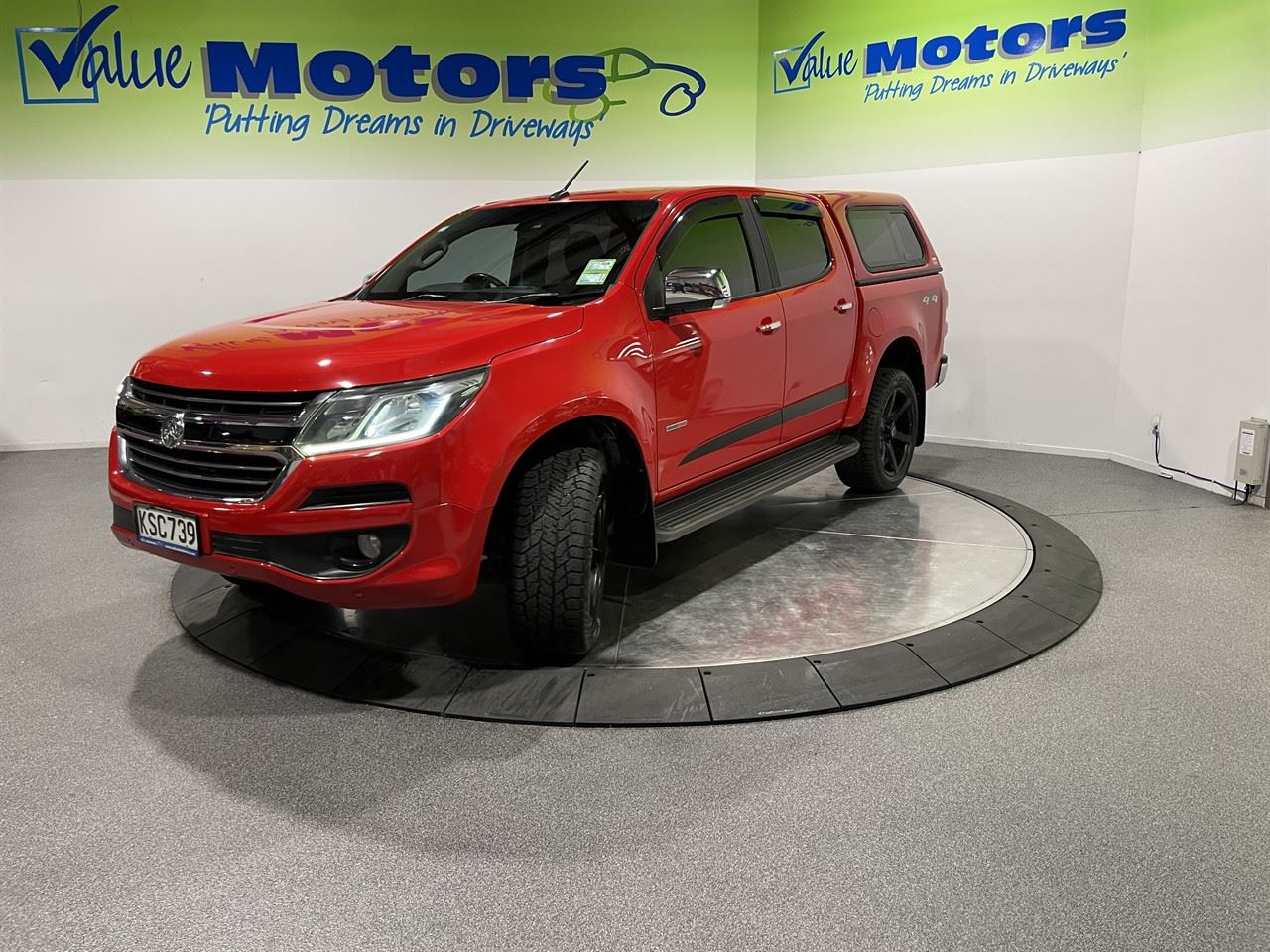 Vehicle image 3