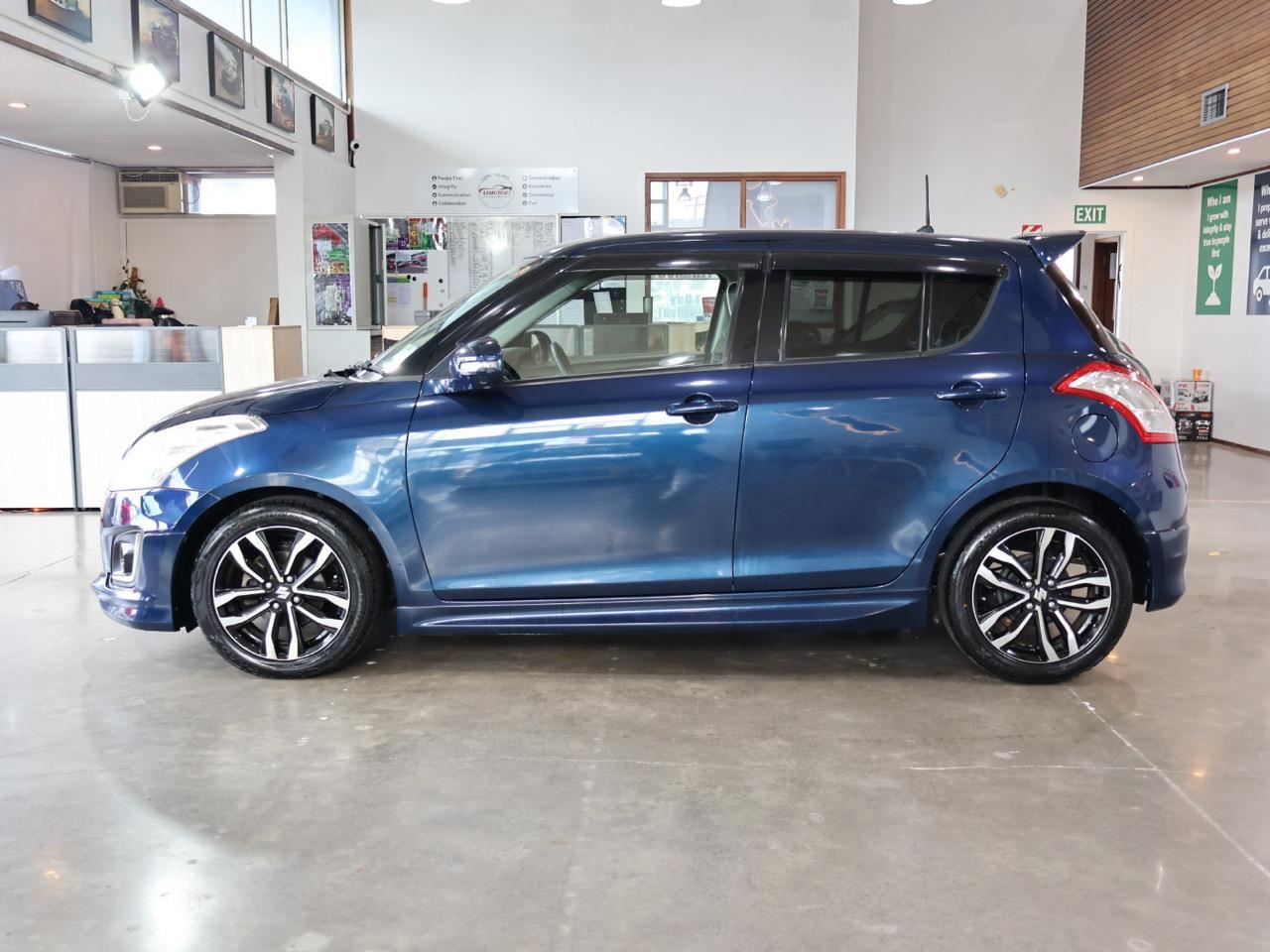 Vehicle image 5