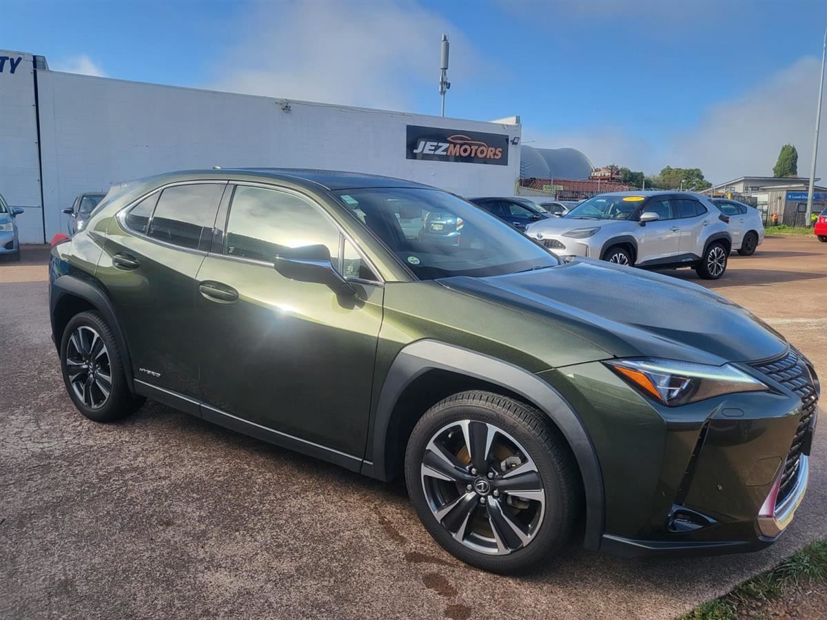 Vehicle image 4